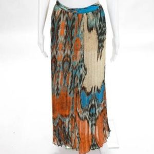 Robbi and Nikki M Skirt